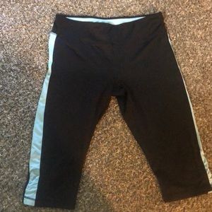 Capris fitted leggings